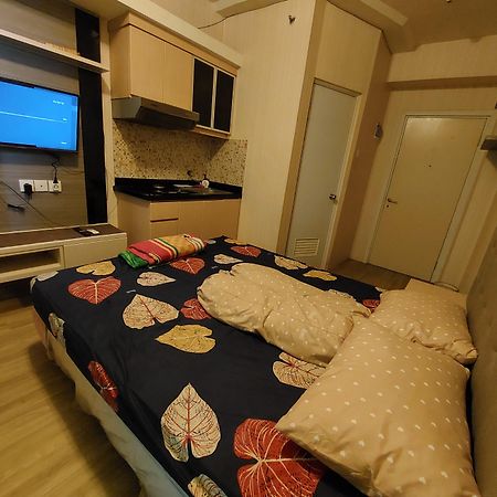 Green Pramuka Apartement By Vici Jakarta Bagian luar foto