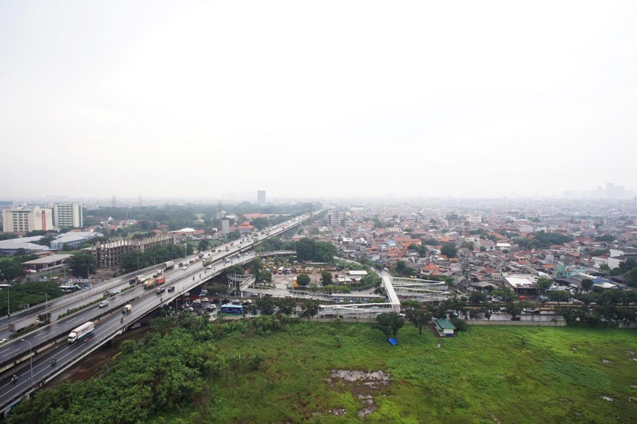 Green Pramuka Apartement By Vici Jakarta Bagian luar foto